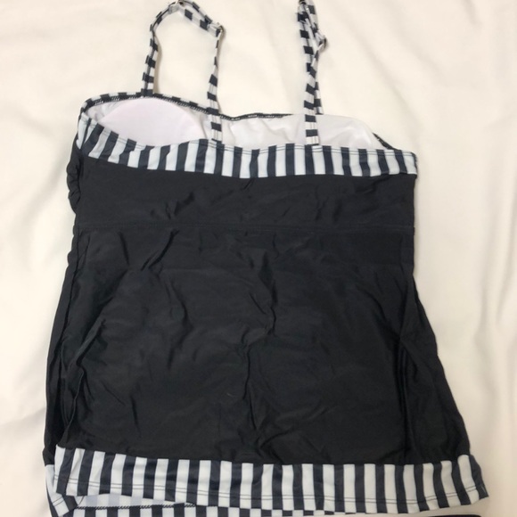 Two piece tankini Sz L. Never worn. - Picture 3 of 6